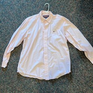 large vineyard vines long sleeved button down